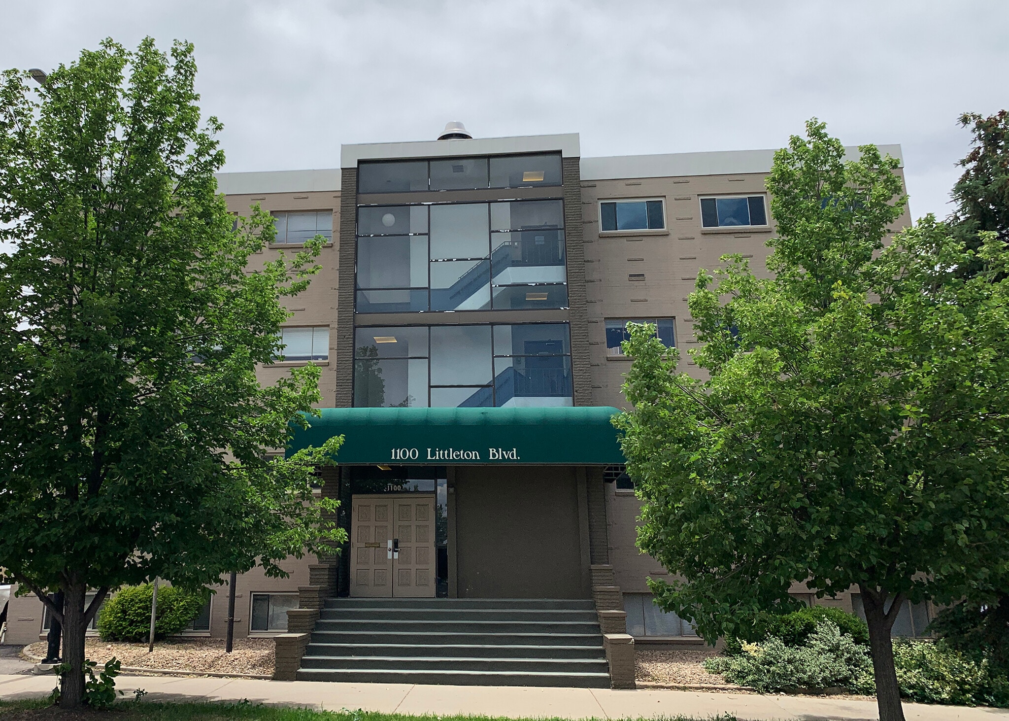 1100 W Littleton Blvd, Littleton, CO for lease Building Photo- Image 1 of 12