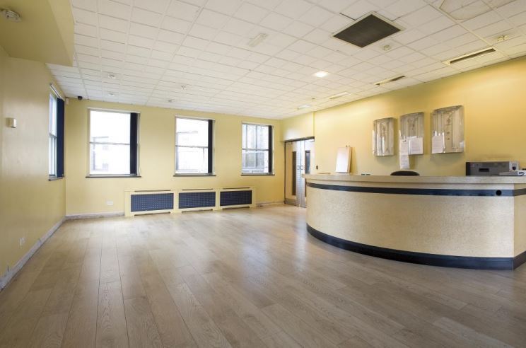 1 Central Rd, Morden à louer - Photo intérieure - Image 3 de 6