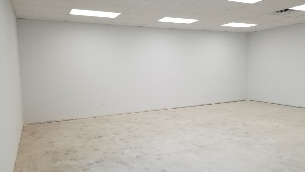 13212 Wicker Ave, Cedar Lake, IN for lease - Building Photo - Image 3 of 6