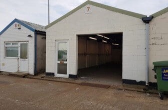 Eastbourne Rd, Westham à louer Photo du bâtiment- Image 1 de 4