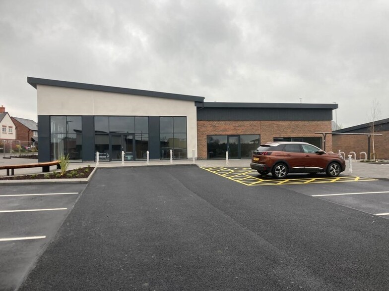 Yoxall Way, Lichfield for lease - Primary Photo - Image 1 of 6