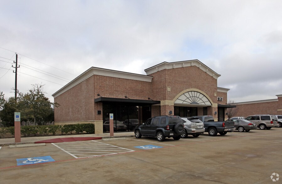 23020 Highland Knolls Dr, Katy, TX à louer - Photo du bâtiment - Image 3 de 3