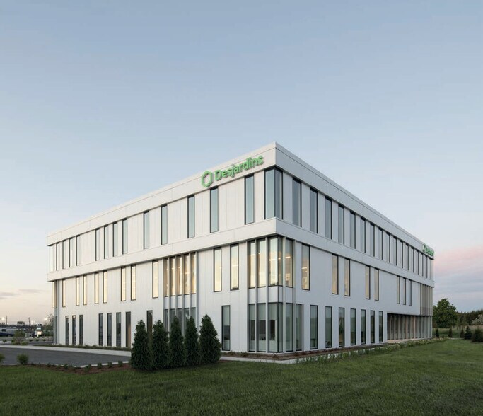 551 Rue Louis-Blériot, Mascouche, QC for lease - Building Photo - Image 2 of 3
