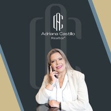 ADRIANA Castillo
