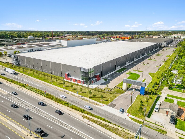 12601 Southfield Fwy, Detroit, MI à louer - Photo du bâtiment - Image 3 de 15