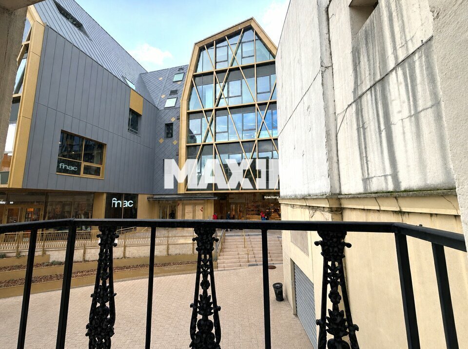 11 Rue Dauphine, Dijon for lease Building Photo- Image 1 of 6