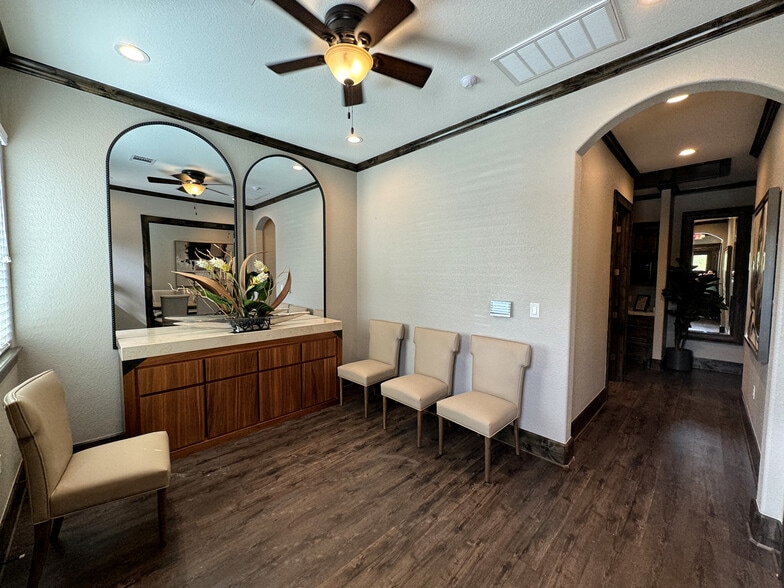 17820 Mound Rd, Cypress, TX for lease - Interior Photo - Image 3 of 9