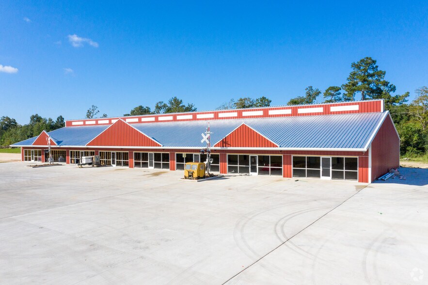 10445 Eastex Freeway, Beaumont, TX à louer - Photo du bâtiment - Image 3 de 22