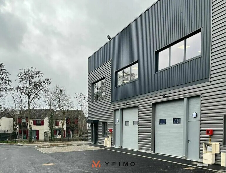 Flex dans Aubergenville à louer - Photo du bâtiment - Image 3 de 4