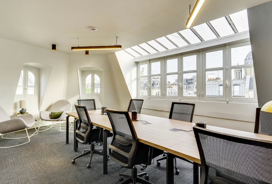 93 Boulevard Haussmann, Paris for lease - Interior Photo - Image 2 of 9