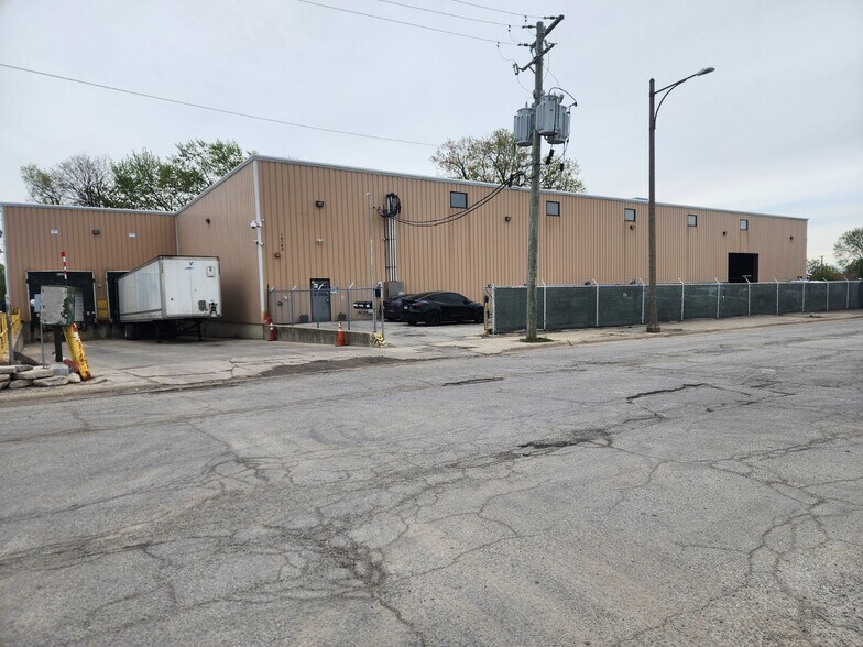 14740 Oakley Ave, Harvey, IL à vendre - Photo du bâtiment - Image 1 de 1