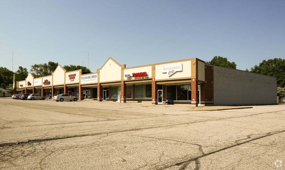 6030-6070 Broadview Rd, Parma, OH à louer - Photo du bâtiment - Image 2 de 3