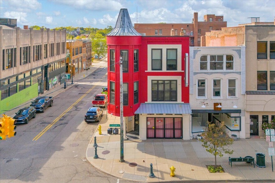 31 N Saginaw St, Pontiac, MI à louer - Photo du bâtiment - Image 1 de 10