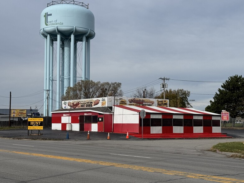 69 Grand Island Blvd, Tonawanda, NY for sale - Building Photo - Image 1 of 5