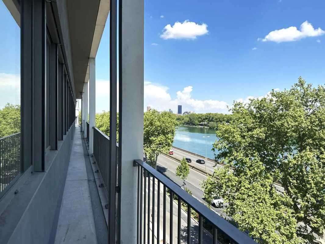 Bureau dans Lyon à vendre Photo du bâtiment- Image 1 de 10