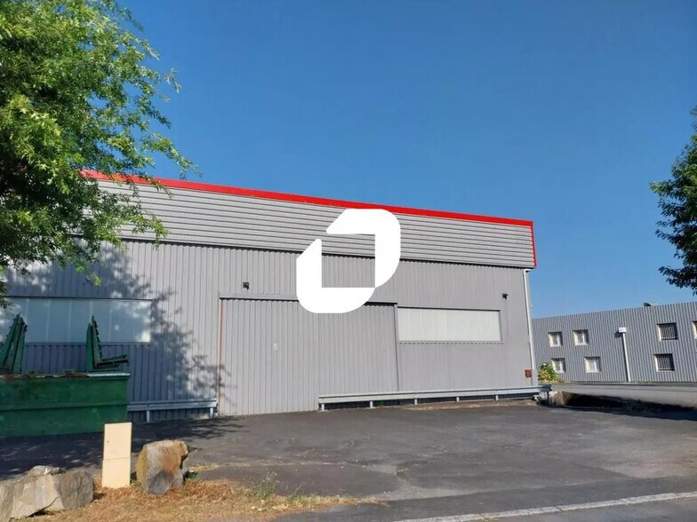 Flex dans Carquefou à louer - Photo du bâtiment - Image 2 de 6