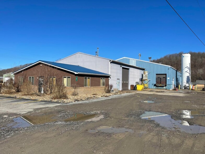 82 Industrial Park Dr, Brockway, PA for sale - Building Photo - Image 2 of 3