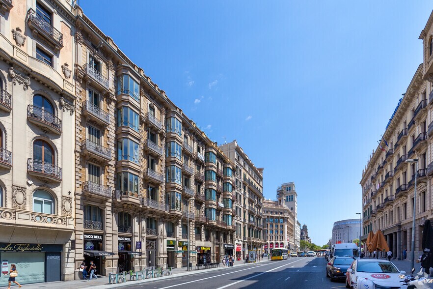 Bureau dans Barcelone, Barcelona à louer - Photo du bâtiment - Image 2 de 2