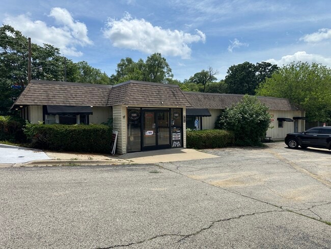 More details for 89 E Grand Ave, Fox Lake, IL - Retail for Sale