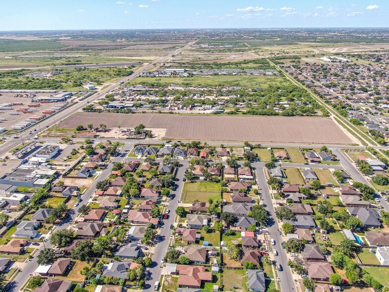 1900 W Thomas Rd, Pharr, TX à vendre - Aérien - Image 3 de 5
