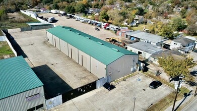 2950 Preston Ave, Pasadena, TX à louer Photo intérieure- Image 2 de 9