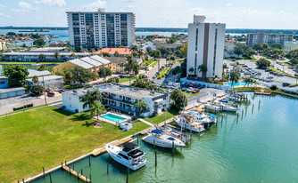 223 Dolphin Pt, Clearwater FL - Parcs pour maisons mobiles et caravanes