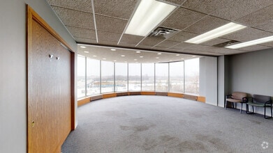 1515 N Harlem Ave, Oak Park, IL à louer Numérisation 3D de Matterport- Image 1 de 8