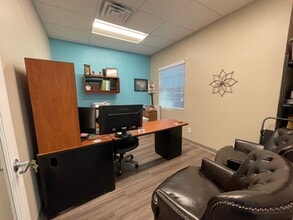 2020 W Eau Gallie Blvd, Melbourne, FL for lease Interior Photo- Image 1 of 5