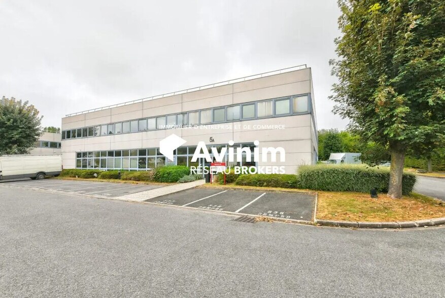 Industrial in Roissy-en-France for lease - Building Photo - Image 2 of 4