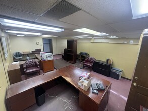 2109 S Wadsworth Blvd, Lakewood, CO for lease Interior Photo- Image 2 of 11