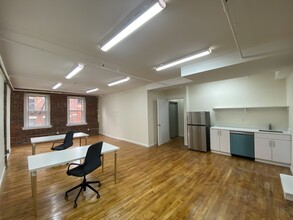 132-138 Mulberry St, New York, NY for lease Interior Photo- Image 1 of 7