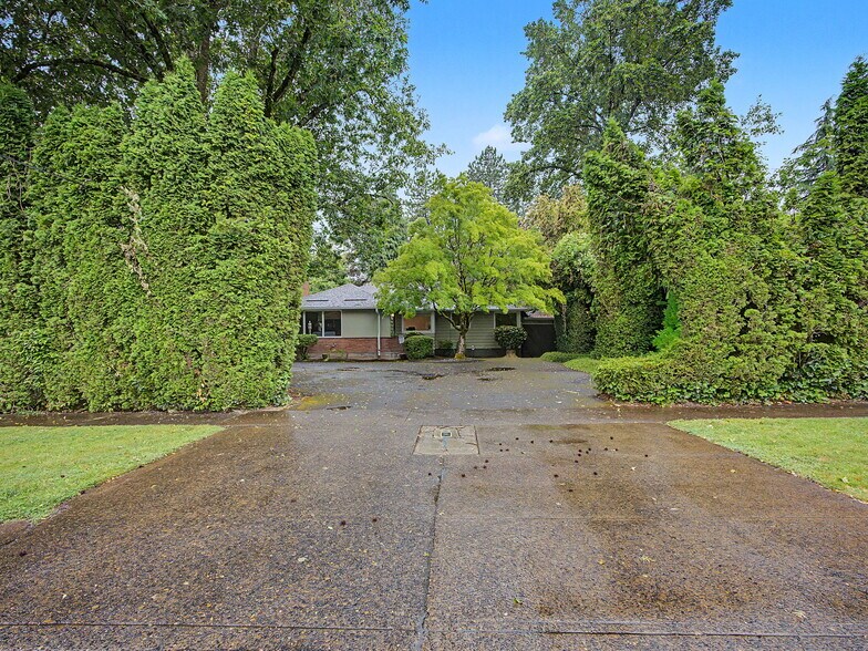 10423 SE 23RD Ave, Portland, OR à vendre - Photo du bâtiment - Image 2 de 69