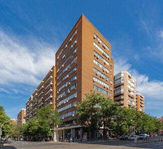 Plus de détails pour Calle Rodríguez San Pedro, 2, Madrid - Bureau à louer
