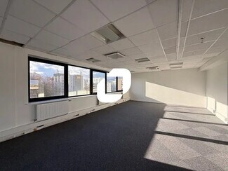 More details for 16 Rue Traversière, Cergy - Retail for Lease