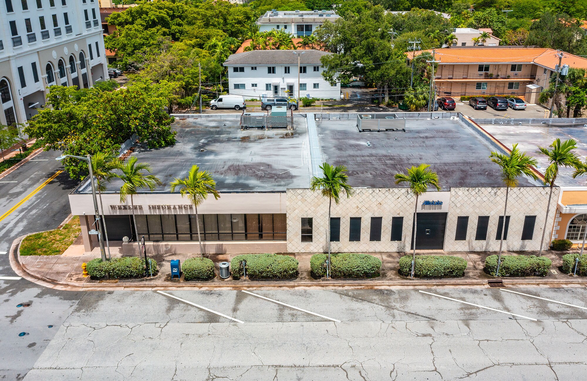 1120 E Ponce De Leon Blvd, Coral Gables, FL for sale Primary Photo- Image 1 of 15