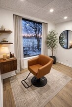 620 S IL Route 31, Mchenry, IL for lease Interior Photo- Image 2 of 10