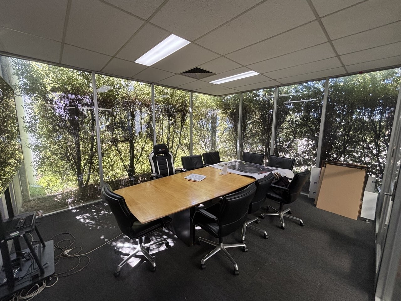 11 Tarnard Dr, Braeside for lease Interior Photo- Image 1 of 14