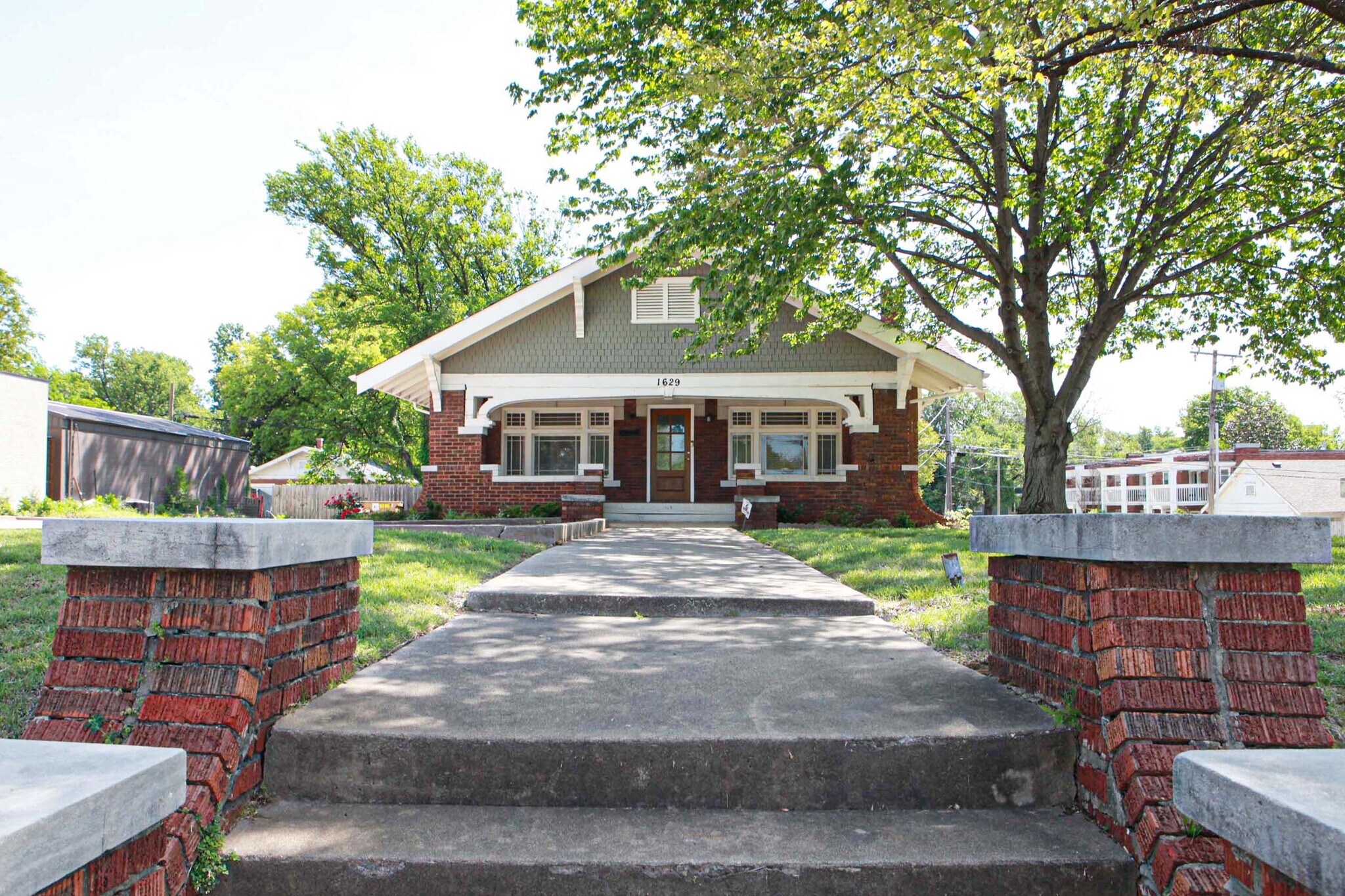 1629 S Peoria Ave, Tulsa, OK à louer Photo du bâtiment- Image 1 de 35