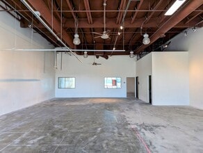 77750 Country Club Dr, Palm Desert, CA for lease Interior Photo- Image 2 of 4