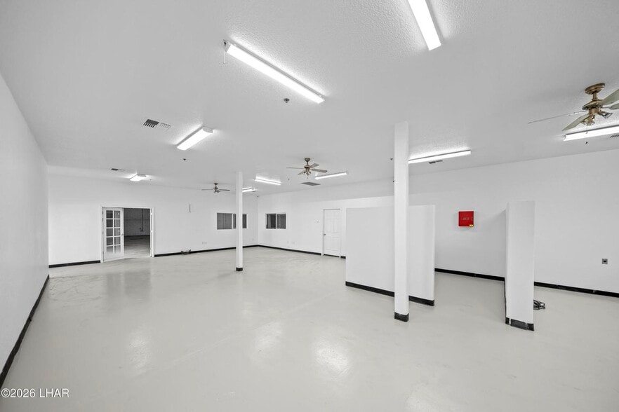 1790 Industrial Blvd, Lake Havasu City, AZ à vendre - Photo du bâtiment - Image 3 de 9
