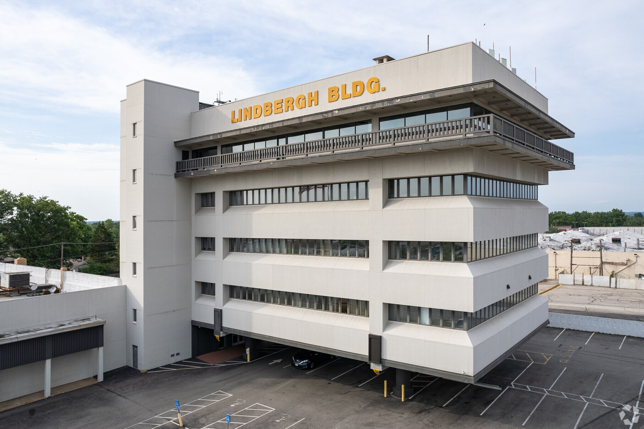 7321 S Lindbergh Blvd, Saint Louis, MO for lease Building Photo- Image 1 of 8