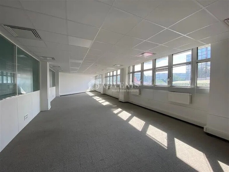 Office in Fontenay-sous-Bois for lease - Interior Photo - Image 3 of 7