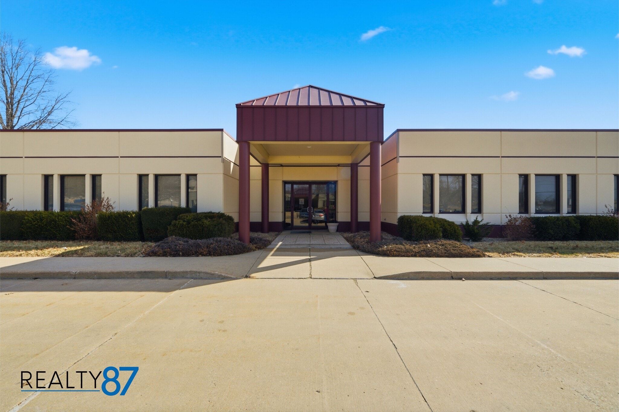 3100 E Ave NW, Cedar Rapids, IA for lease Primary Photo- Image 1 of 23
