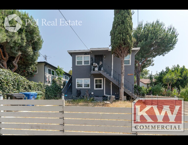 3412 E 3rd St, Los Angeles, CA à vendre - Photo du bâtiment - Image 2 de 24