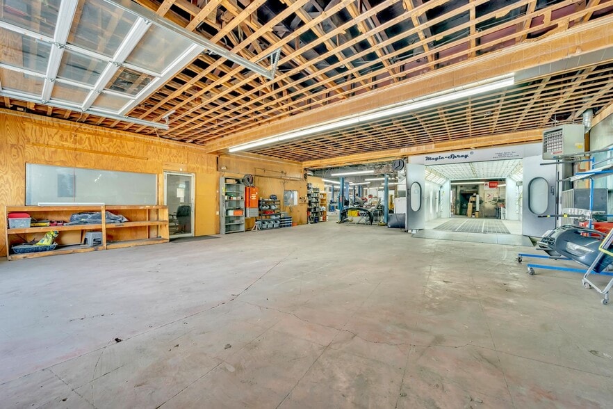 4423 Belair Rd, Baltimore, MD à vendre - Photo intérieure - Image 3 de 30