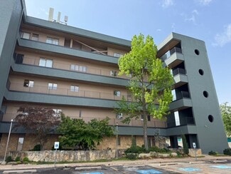 Plus de détails pour 2801 Parklawn Dr, Midwest City, OK - Médical à louer