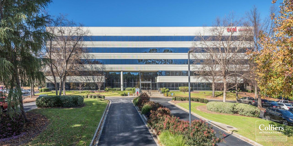 220 Executive Center Dr, Columbia, SC à vendre - Photo du bâtiment - Image 1 de 1