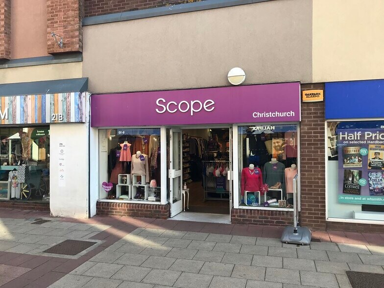 21-23 Saxon Sq, Christchurch à louer - Photo du bâtiment - Image 1 de 1