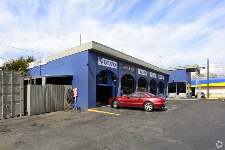 51 Pasadena Ave S, Saint Petersburg, FL for sale - Primary Photo - Image 1 of 3