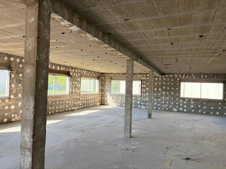 17 Rue Forlen, Geispolsheim for lease - Interior Photo - Image 2 of 12